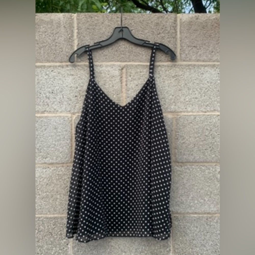 Torrid 2 Sophie V-Neck Challis Cami Tank Top Black White Polka Dot Size 2XL